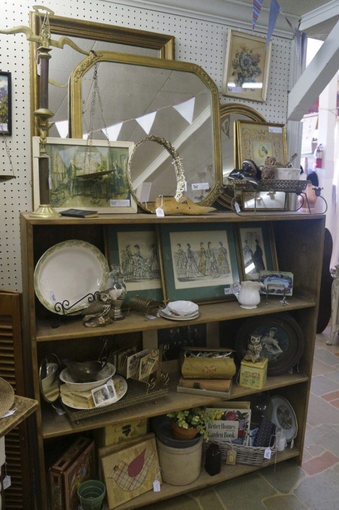 4 Questions to Ask Yourself Before Becoming an Antique Dealer?