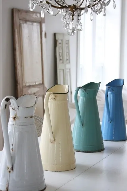 Ideas for Vintage Enamelware