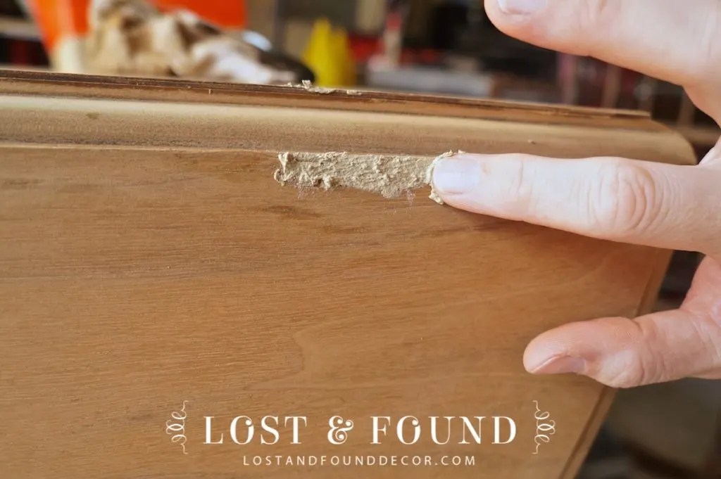 filling in large, wide scratches in wood furniture with stainable wood filler
