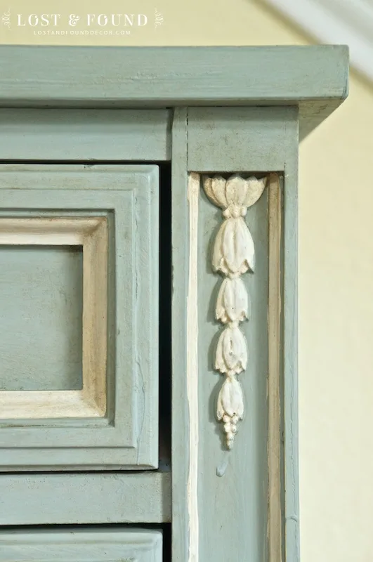 chalk paint furniture makeover