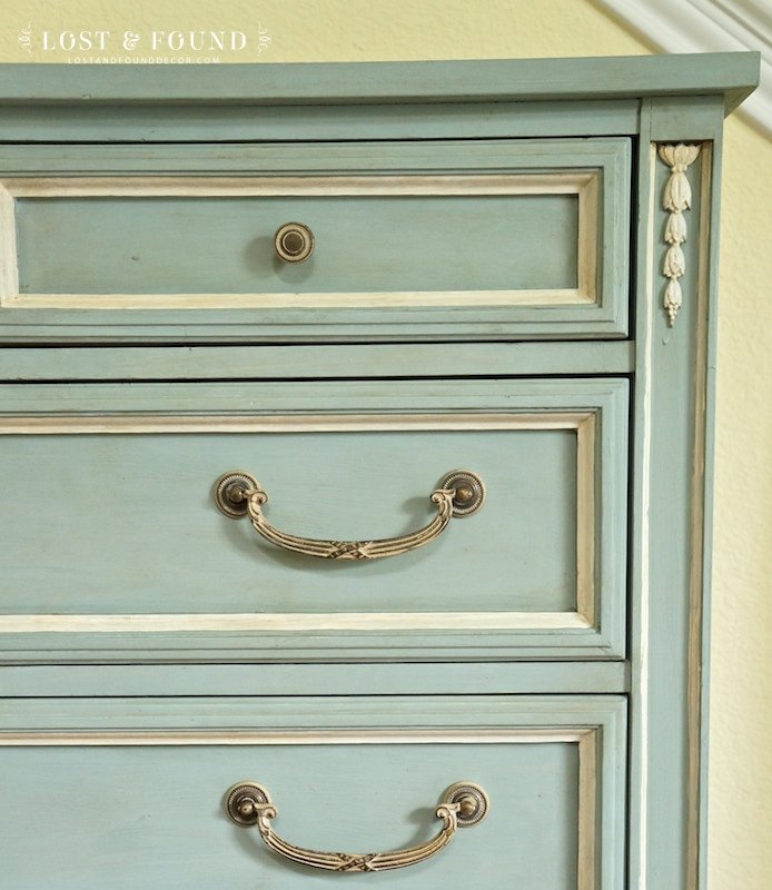 how-to-antique-painted-furniture-glaze-dark-wax