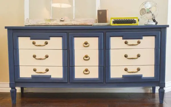 Secret To Giving Furniture A Chalk Finish 