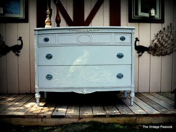 Painting-Furniture-With-Chalk-Paint-6