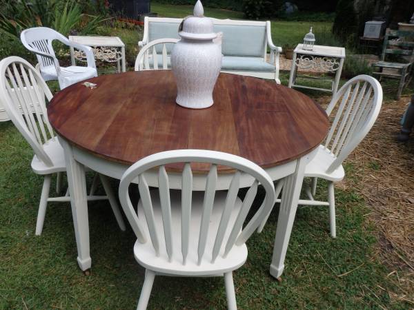 Painting Furniture With Chalk Paint, How To Chalk Paint Oak Table
