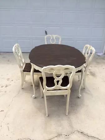 Painting-Furniture-With-Chalk-Paint-brown-table