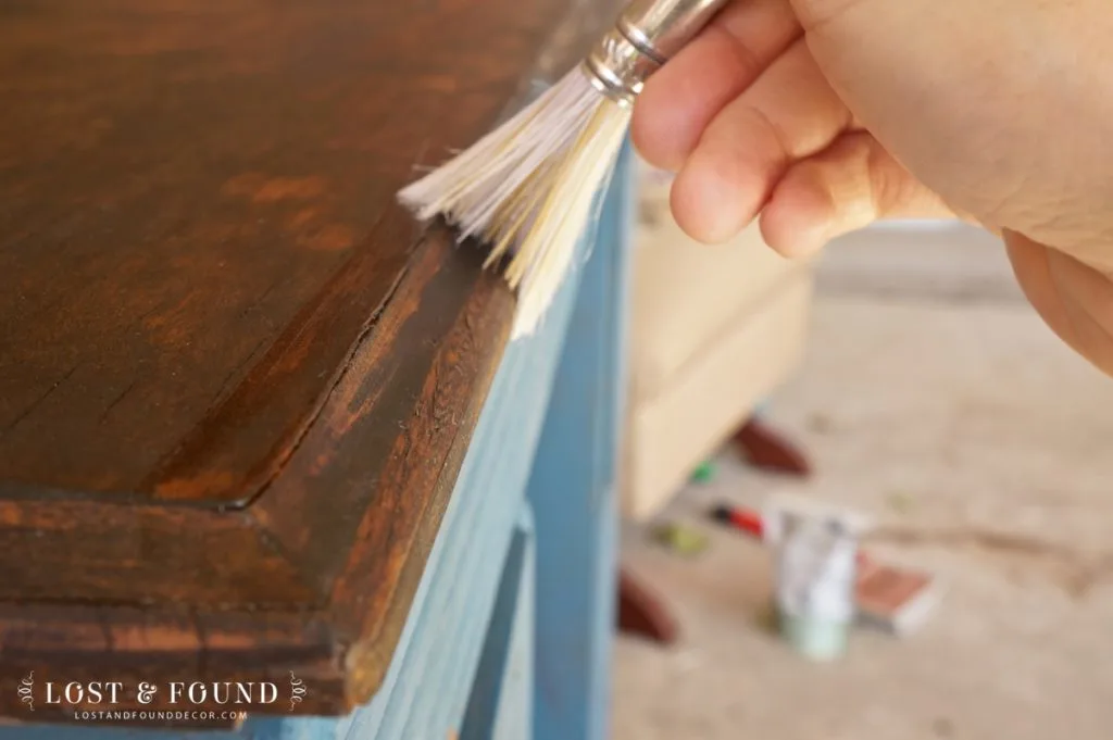 How to Refinish a Table Top