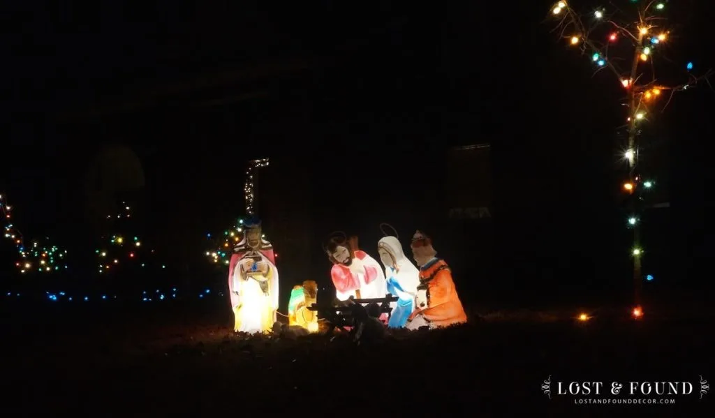 Vintage Blowmold Nativity Outdoor Light up Set