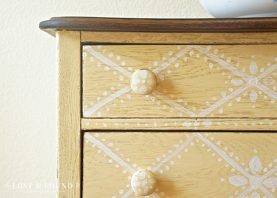 5 Tips for HandPaiting Designs on Furniture