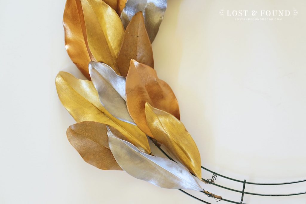 how to make a magnolia leaf wreath