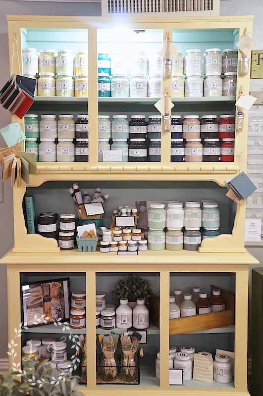 booth paint display 2