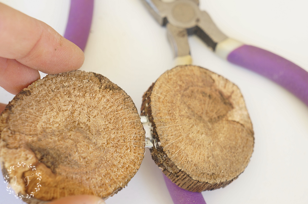 joining wood slices together