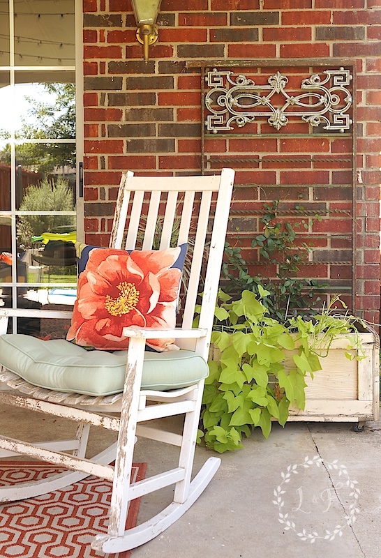 Budget Friendly Patio Makeover