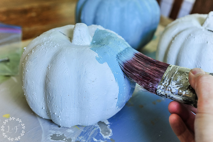 pumpkin-painted-with-white-paint