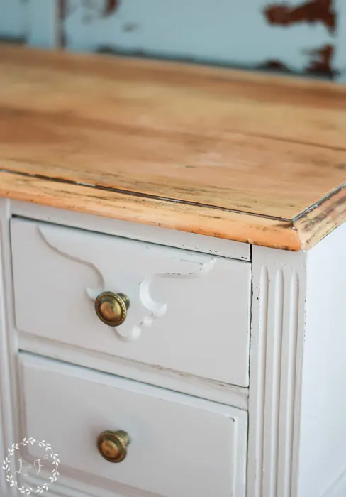 diy-farmhouse-style-desk-makeover-how-to-corner