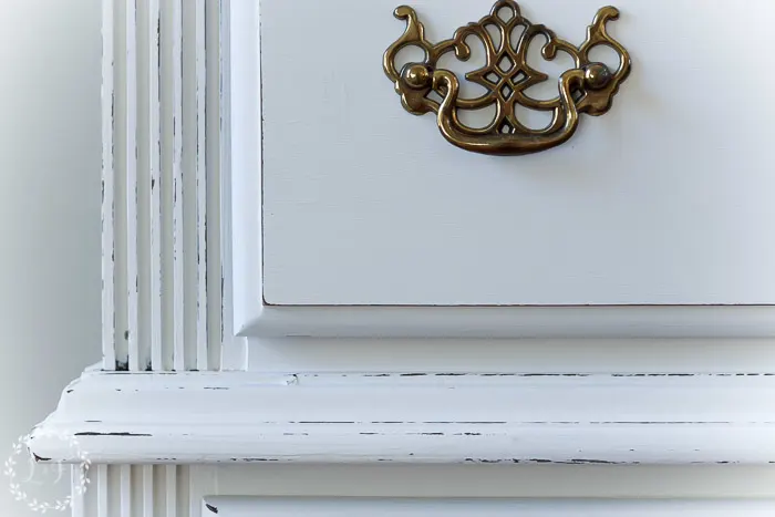 Valspar Antiquing Glaze Before And After (valspar, antiquing, glaze) how-to-antique-painted-furniture-glaze-dark-wax