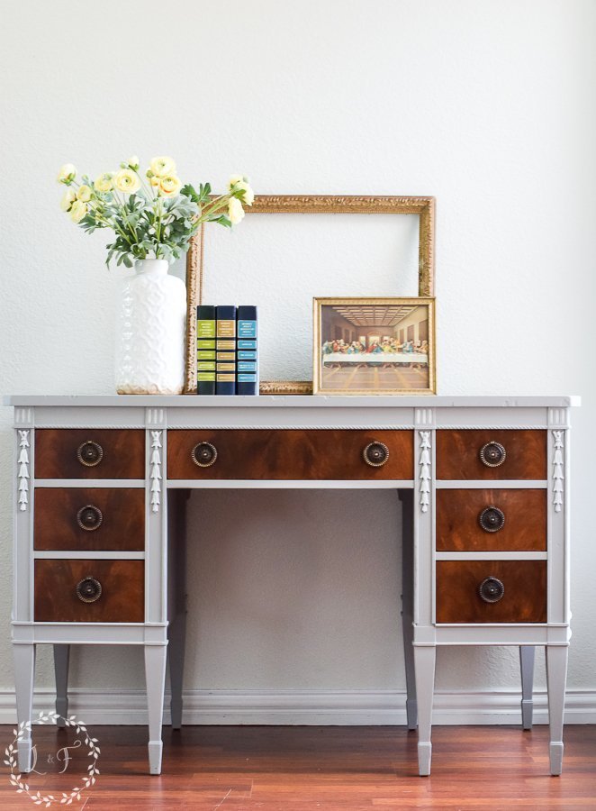 Painted-Desk-with-Fusion-Mineral-Paint