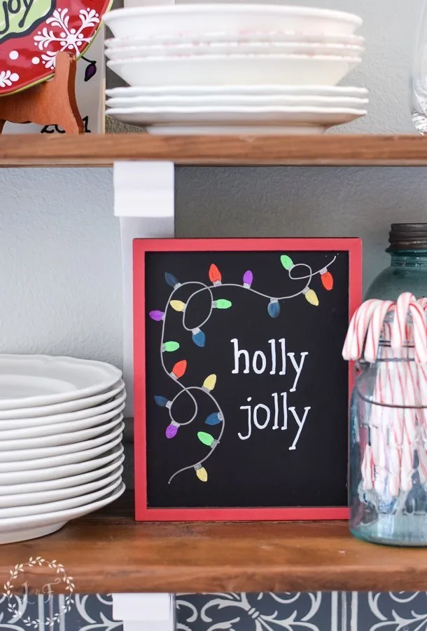 easy-diy-christmas-chalkboard-with-chalkola-arts-chalk-pens-8