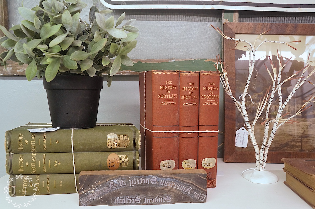 how to pick the right price for your antique booth items