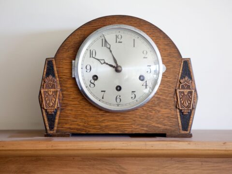 10 Unique Gift Ideas for Vintage and Antique Lovers - Lost & Found Decor