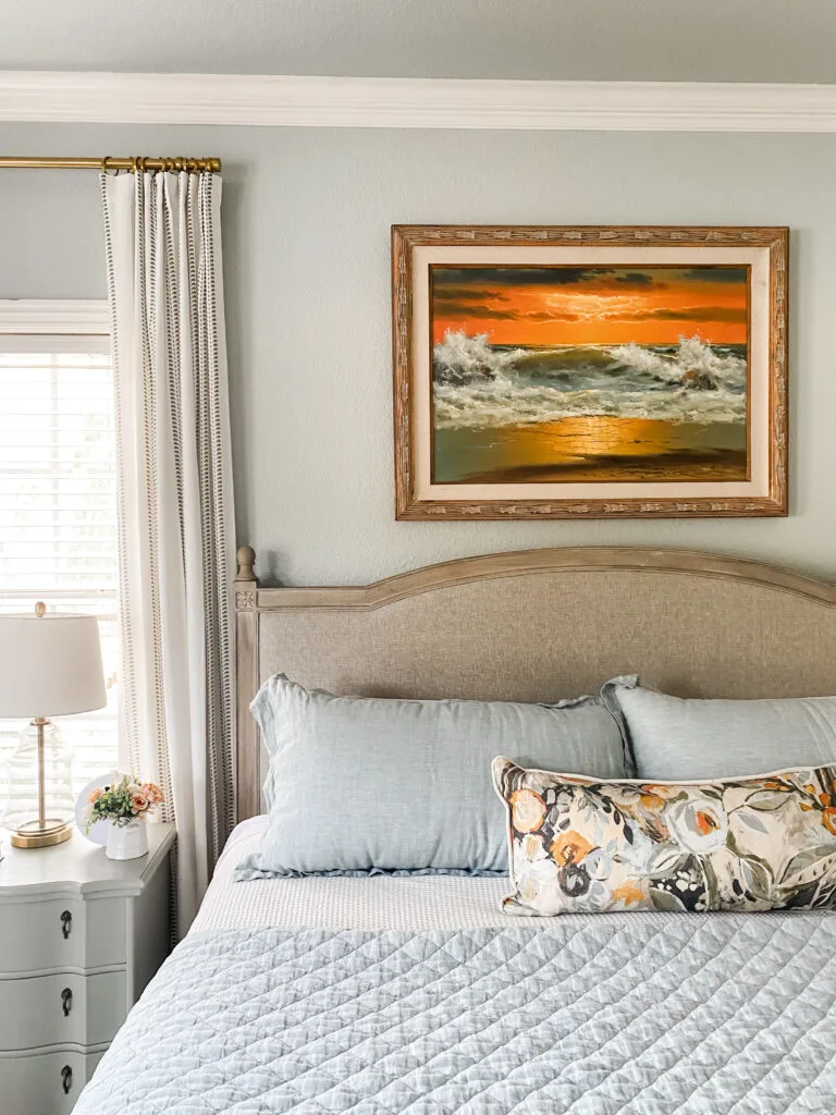 picture of a bed in a bedroom