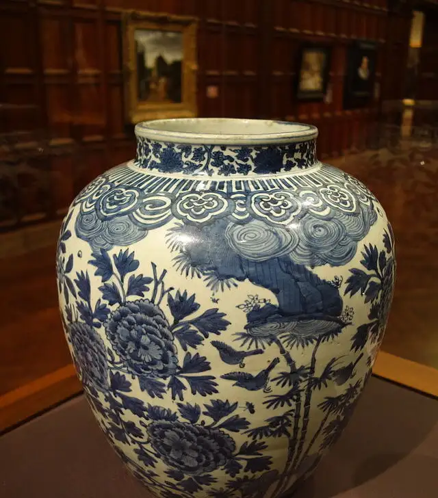 blue and white ceramic jar