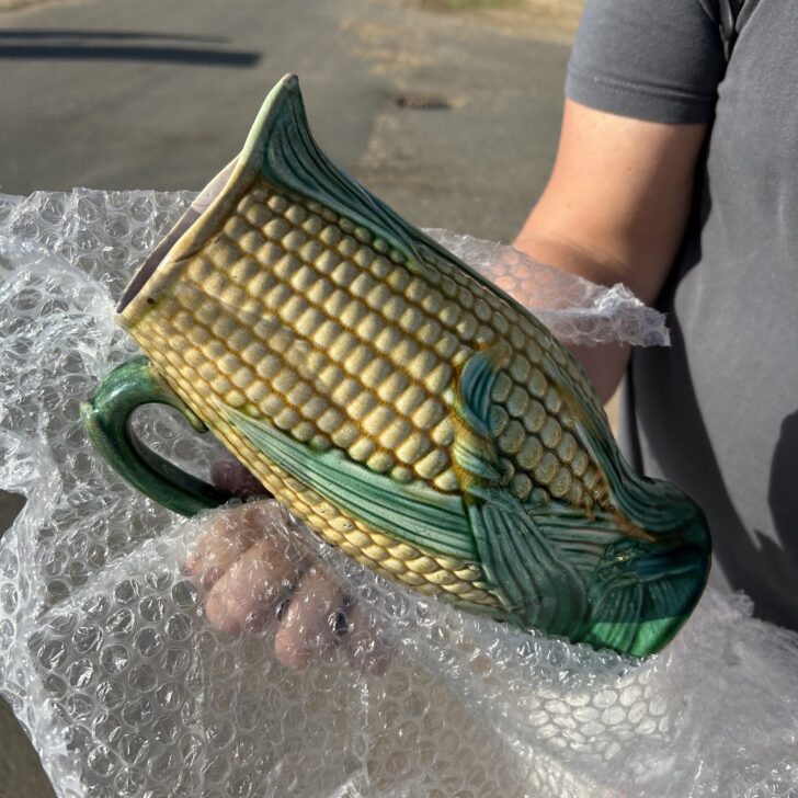 majolica corn vase